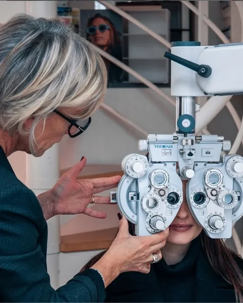 Examen de vue au réfracteur